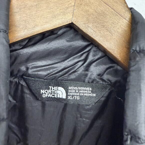 The North Face Vest Men's XL Black Puffer Thermoball Packable Lightweight Logo - Picture 6 of 11